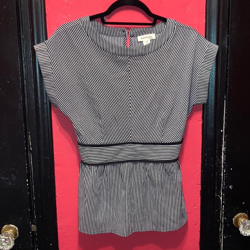 Feminine stripe blouse with cinched waist
